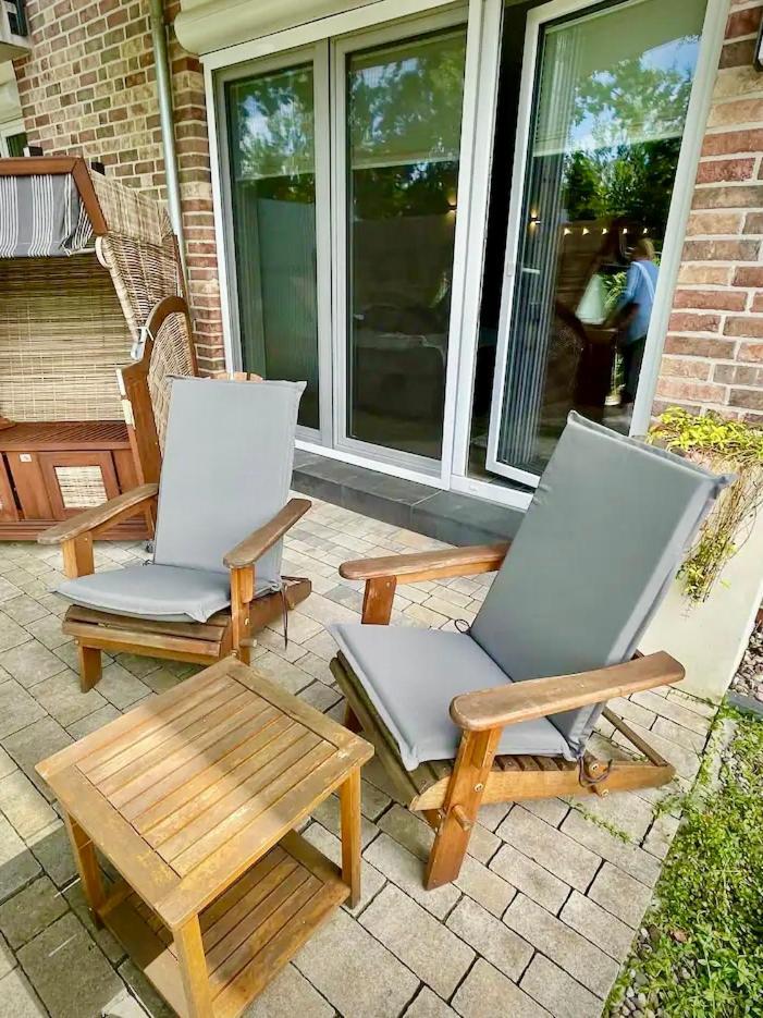 Kleine Auszeit -- Inklusive Parkplatz & Wifi, Geschirrspueler, Waschmaschine & Terrasse Mit Strandkorb -- Perfekt Fuer Urlaub & Business Scharbeutz Bagian luar foto