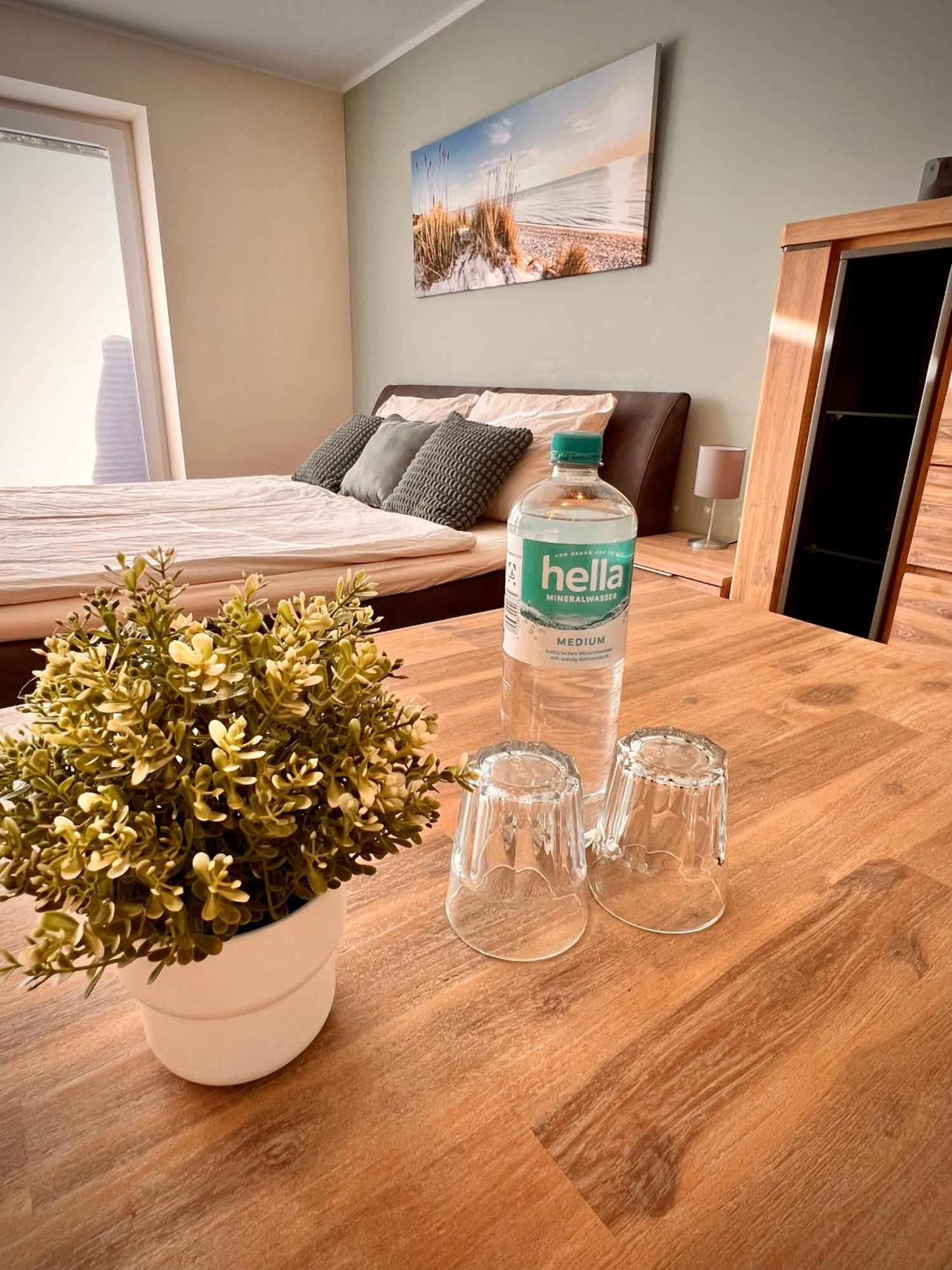 Kleine Auszeit -- Inklusive Parkplatz & Wifi, Geschirrspueler, Waschmaschine & Terrasse Mit Strandkorb -- Perfekt Fuer Urlaub & Business Scharbeutz Bagian luar foto